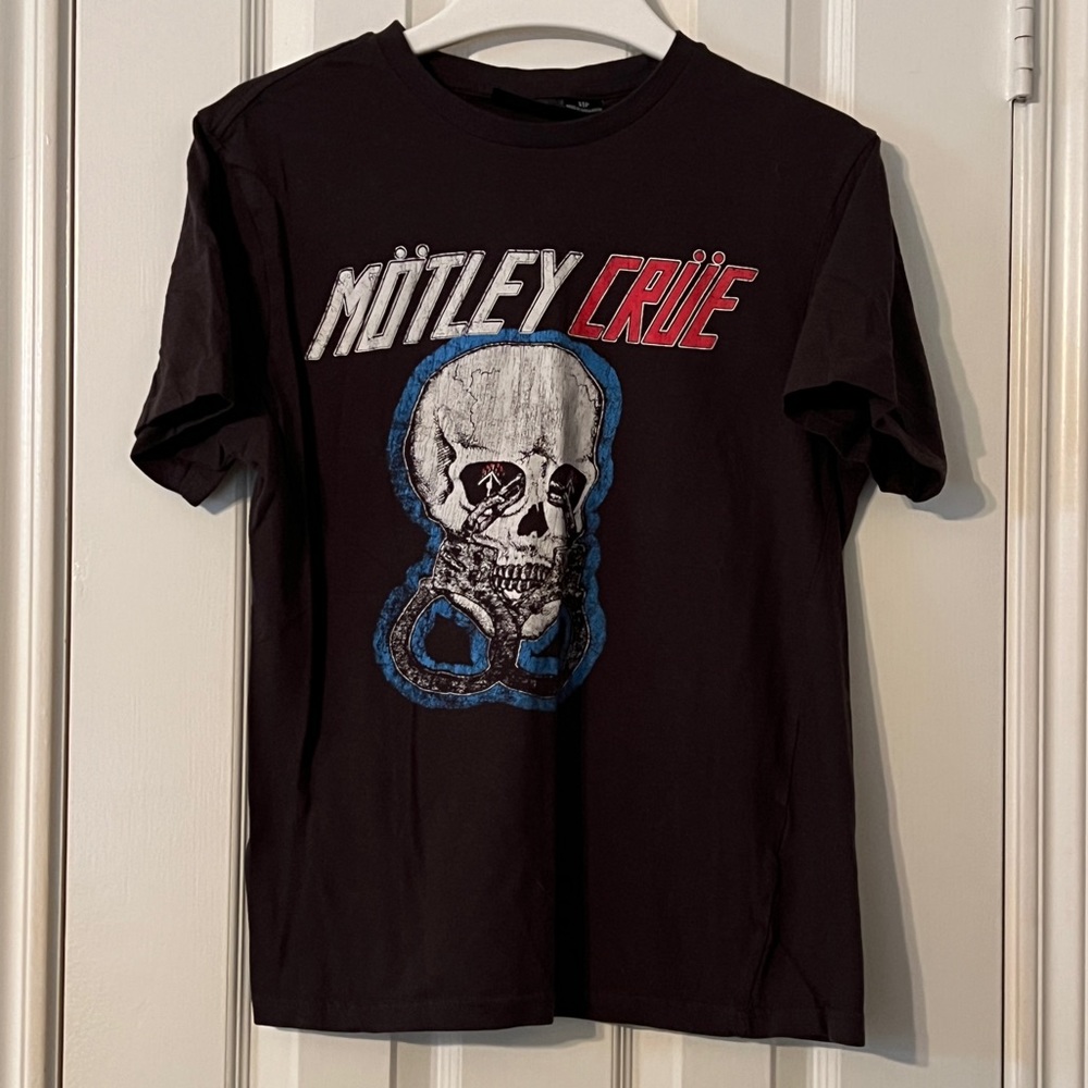 Motley Crue: Shout At The Devil Tour T-Shirt